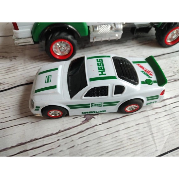 2011 Hess toy truck And Car Working Condition - Picture 5 of 11